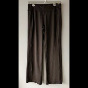 Danskin Now Semi-fitted strait leg